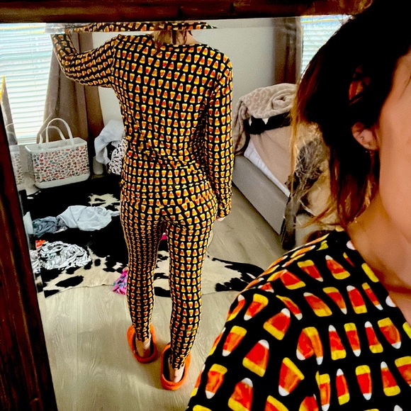 Little Pajama Company Co Candy Corn Women’s Pjs size M - Picture 5 of 5